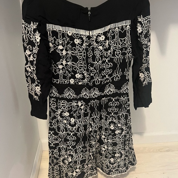 Anthropologie embroidered dress, black and white, size 4 - Picture 2 of 4